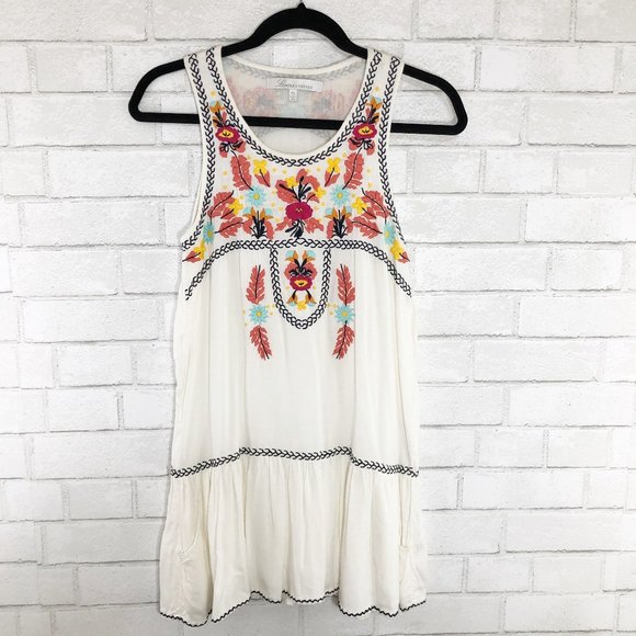 Lovers + Friends Dresses & Skirts - Lovers + Friends Off White Embroidered Mini Dress